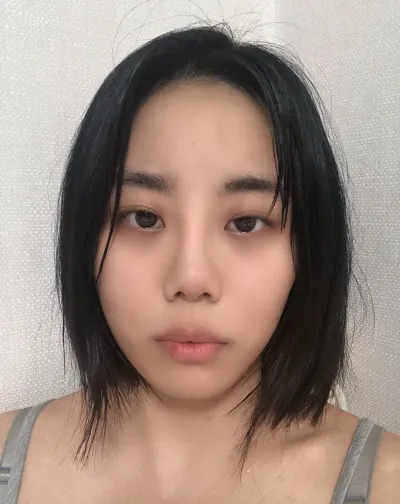 Хүмүүс ээ, нүдний мэс засал хийлгэх бол Very Good-ийг зориорой!! Үнэхээр санал болгохгүй байж чадахгүй нь.