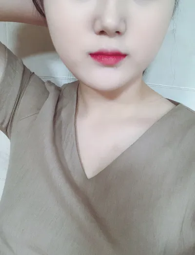 [Нүүрний контур] Хөөрхий - Дөрвөлжин эрүү