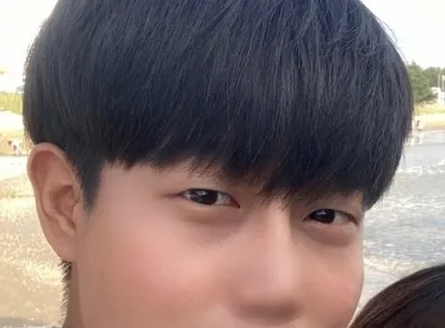 [Эрэгтэй] Юүган - Зүсэлттэй зовхины хэлбэр засалт