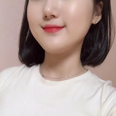 [Нүүрний контур] Ёоё - Дөрвөлжин эрүү