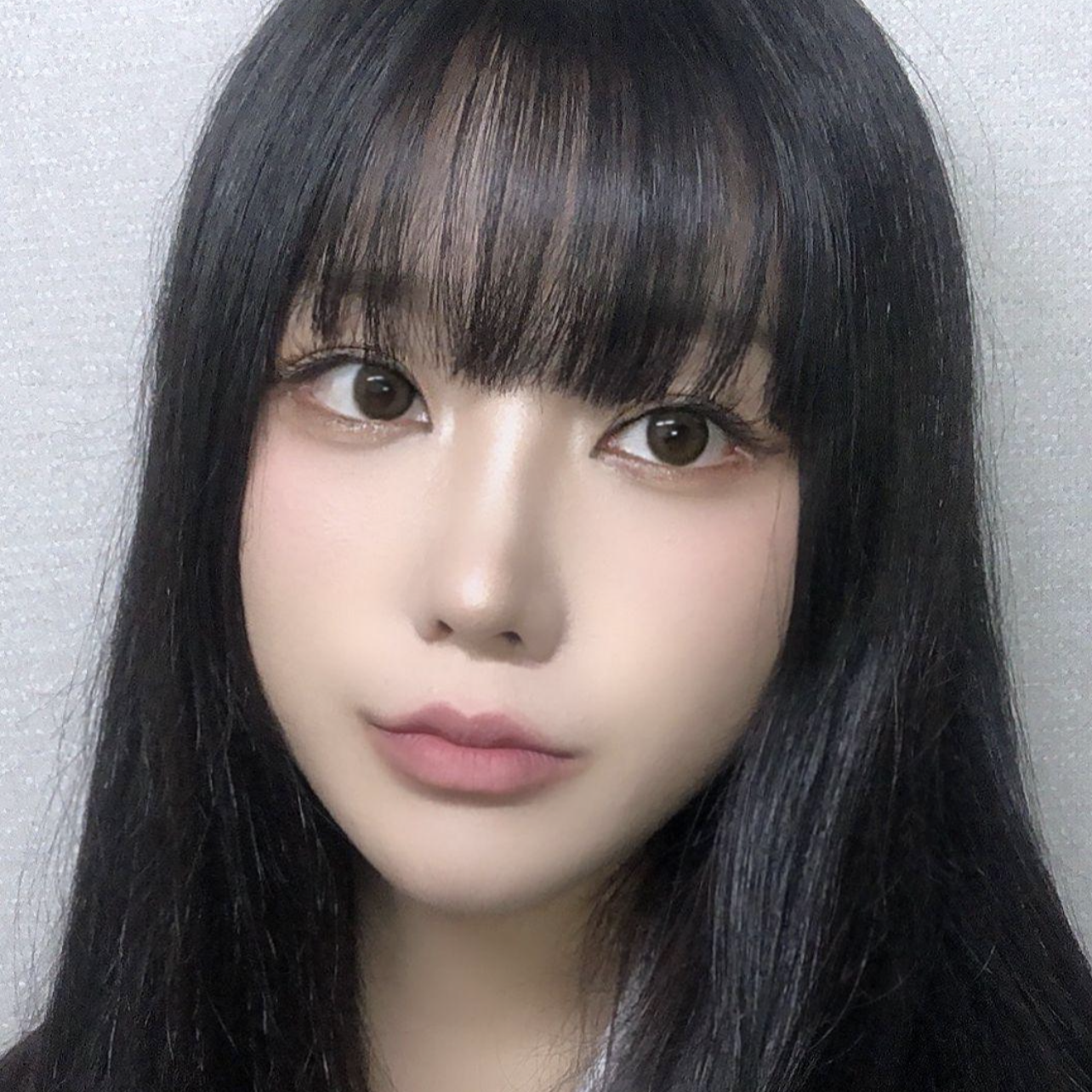 Нүд, хамар хоёр мэс засал хийлгэснээс хойш 3 сар болж, хаван бараг буурсан юм шиг байна даа хэхэ