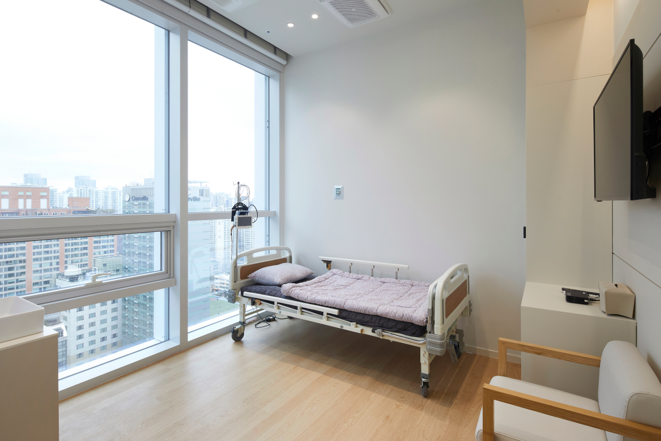 Риэнжан гоо сайхны мэс заслын эмнэлэг - зураг 16